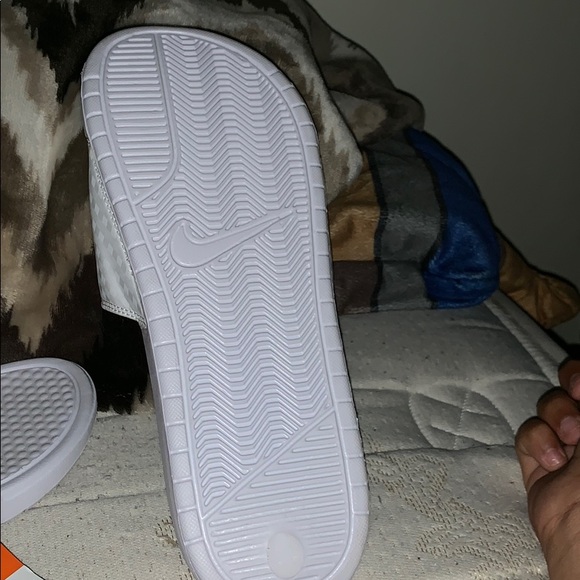 Slide - Picture 5 of 8